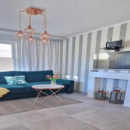 Comfortable With A Terrace In *